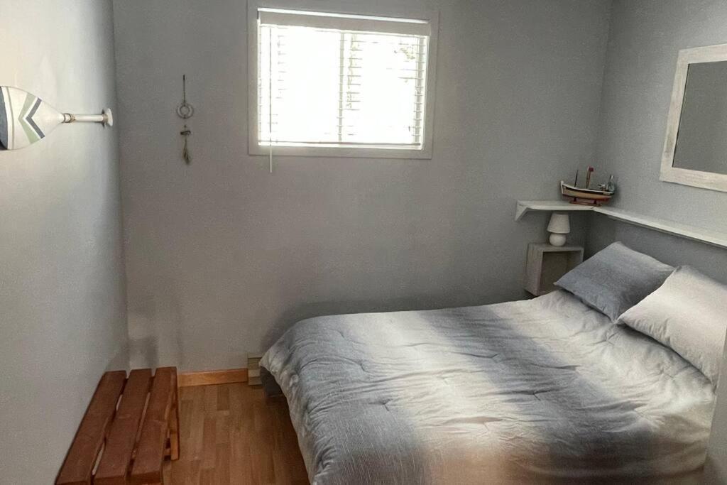 Le Chalet Bleu, Aux Pieds Des Monts-Valin Saint-David-de-Falardeau Esterno foto